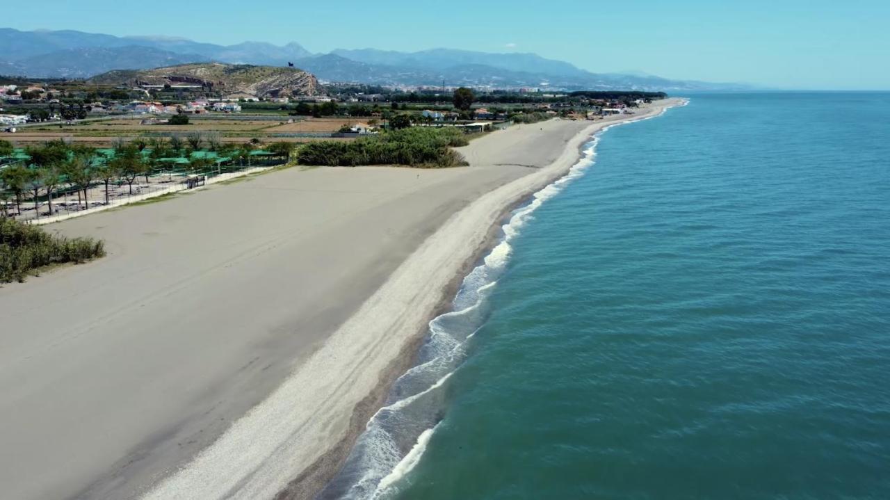 Kampaoh Costa Del Sol Hotel Almayate Bajo Exterior foto